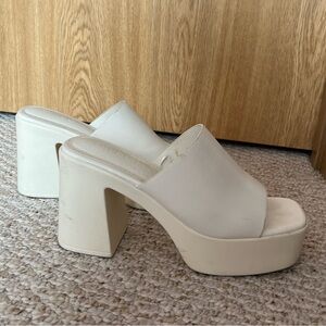 White Disco Platform Heels Women’s SIZE 8 or 39 EU